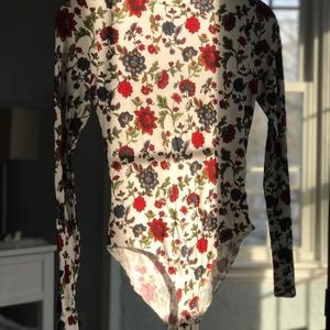 NEW WITH TAGS Ribbed Floral Bodysuit